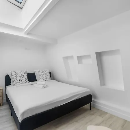 Duplex Proche De Paris Avec Grande Cuisine アパート