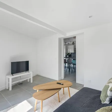 Duplex Proche De Paris Avec Grande Cuisine Lejlighed *