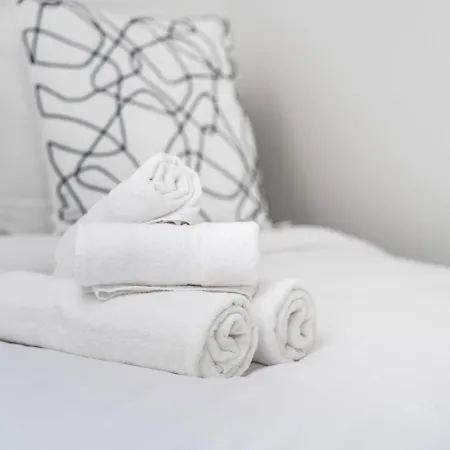 Duplex Proche De Paris Avec Grande Cuisine アパート アニエール